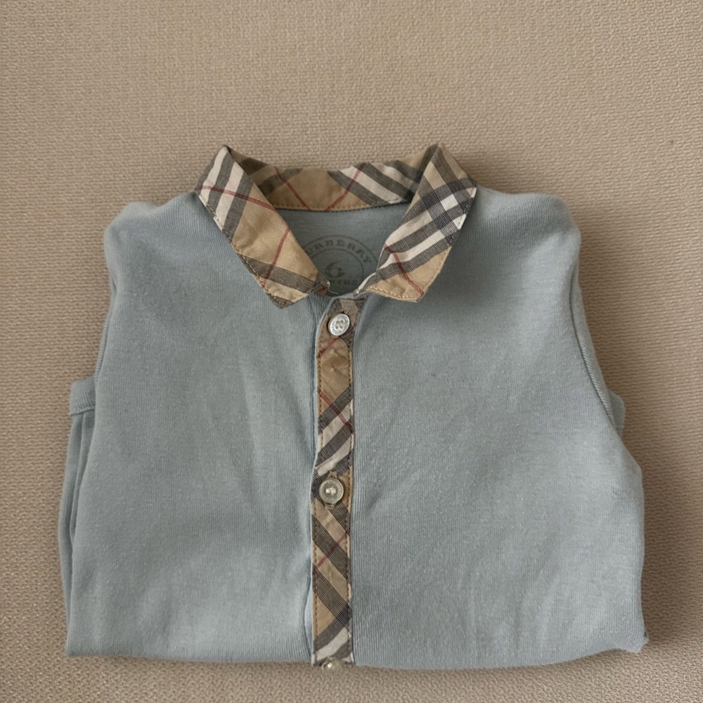 Baby boy shirt, size 6 months fits more of 4month